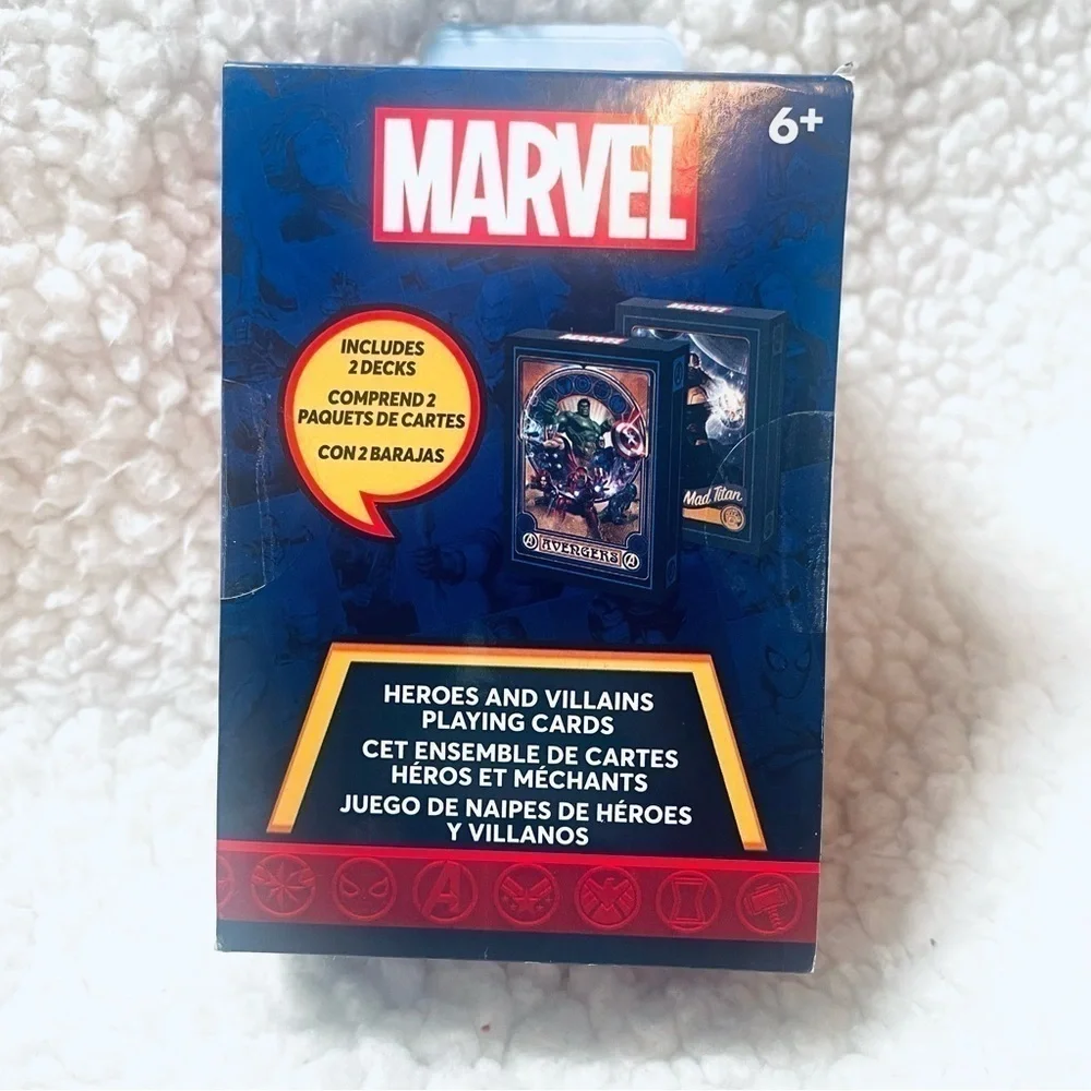 🃏✨ NWT Marvel Comics Heroes & Villains Illustrated Playing Cards – 2-Pack